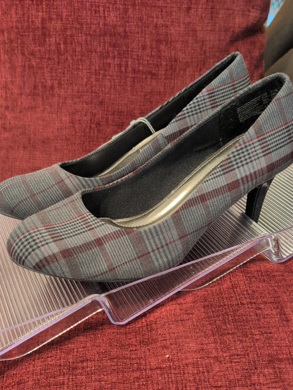 Predictions Plaid Pumps in Gray and Burgundy